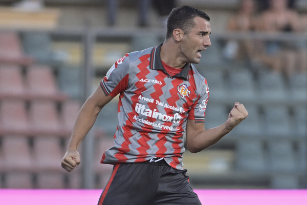 wp-content/uploads/2026/09/slider-bonazzoli-mvp-3a-giornata-serie-b.png
