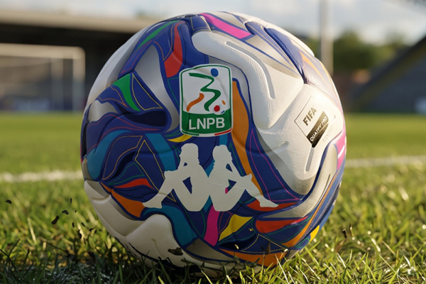 wp-content/uploads/2026/06/slider-pallone-ufficiale-serie-b-2026-27.png